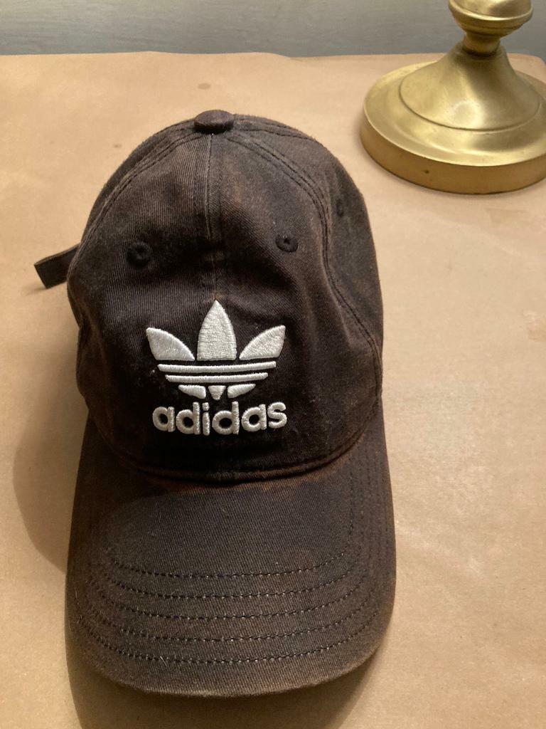 Vintage adidas hat | in Bolton 